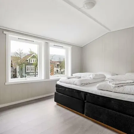Daire Amazing, House With Big Private Balcony *